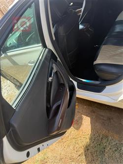 هیوندای ازێرا